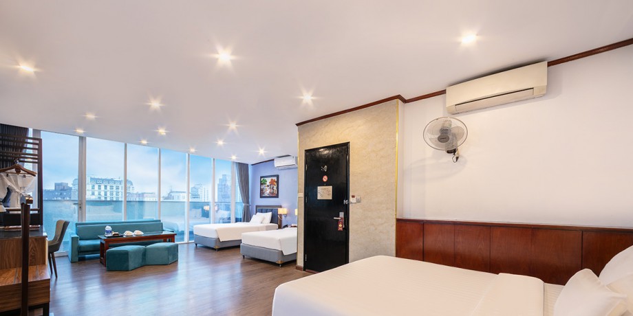 1005executive (1).jpg